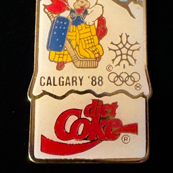 Diet coke Pin set #2 1988 Calgary Winter Olympics 5 pins in case w/ Box #KID 939 - Picture 9 of 9